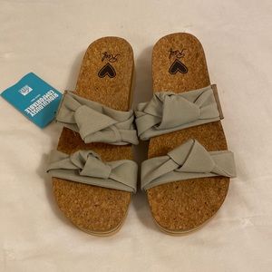 Reef Knotty Vista Hi Brand New Sandals With Tag